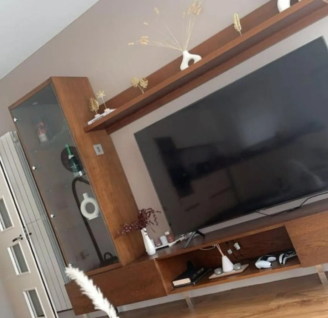 Luxury Stay At Kidbrooke Village contacts